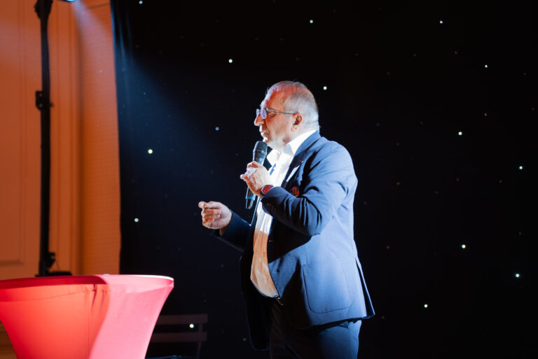 55176343547_421cb15952_k (1)